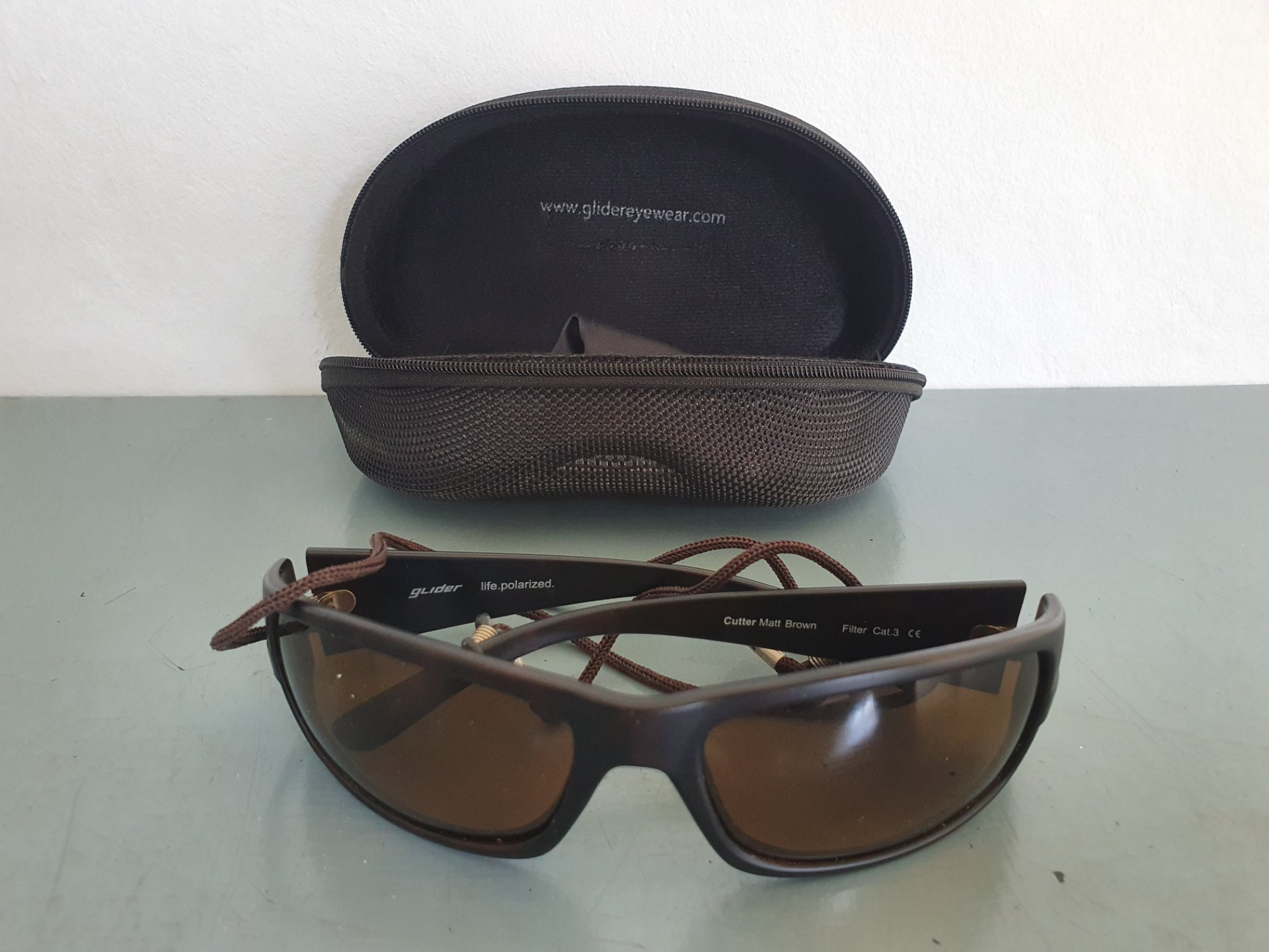 Glider Cutter Matt Brown — Polarized Sunglasses (Filter Cat.3) with Hard Zip Case & Pouch