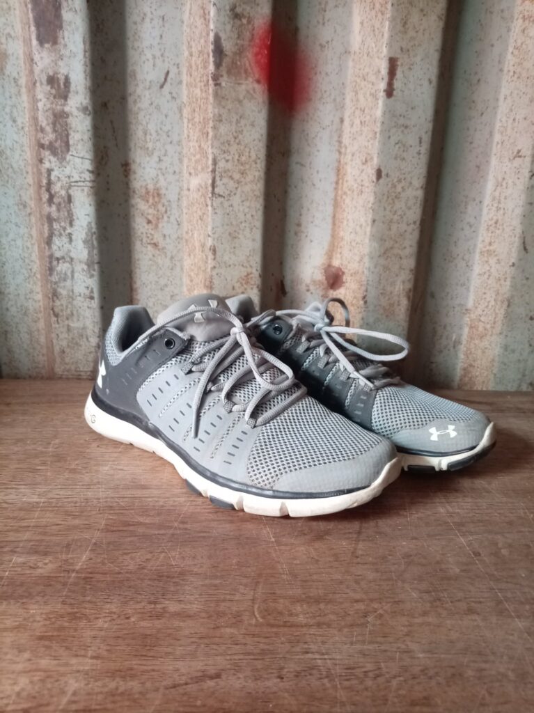 Under Armour men’s grey trainers, USA 9 (UK 8 / EUR 42.5) — used matched pair