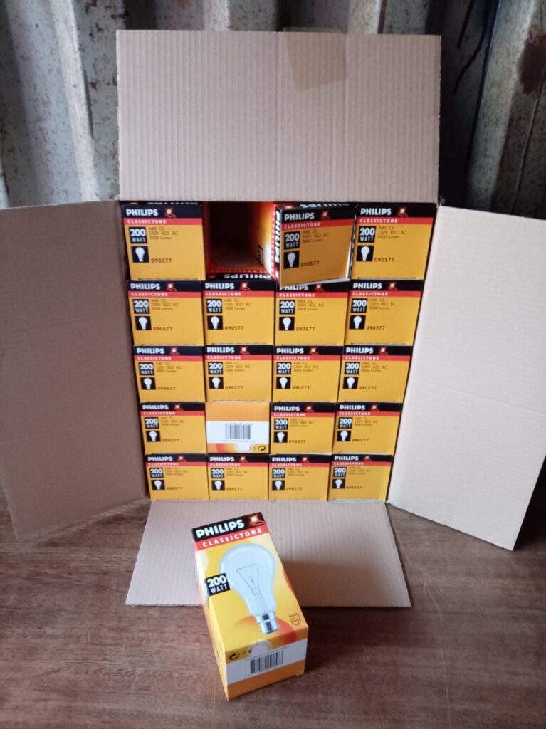 Philips CLASSICTONE 200W A80 B22 BC incandescent bulbs – 20 boxed units (new, sealed)