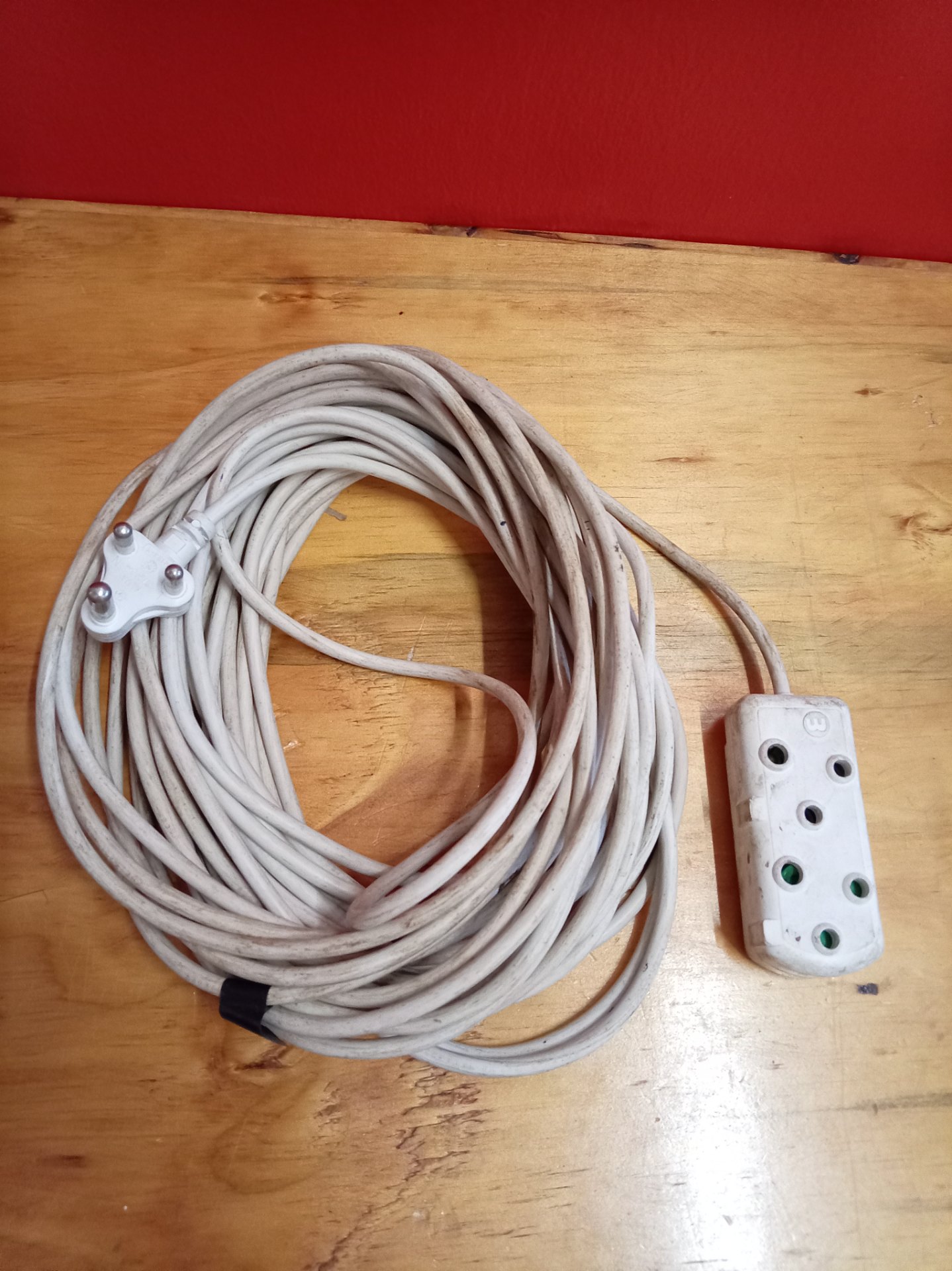 Very long white multi-socket extension lead — 3‑pin plug to 5‑way socket block