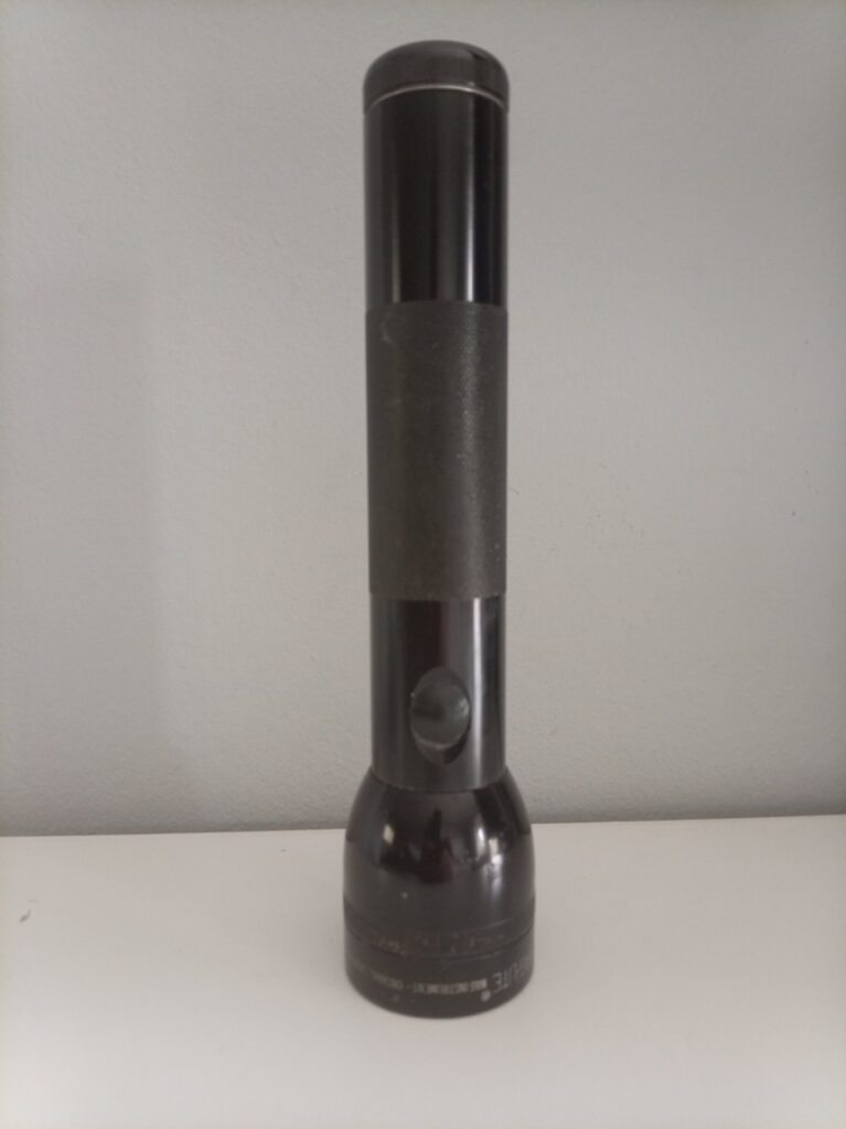 Maglite handheld torch — tested working, black, used with scuffs