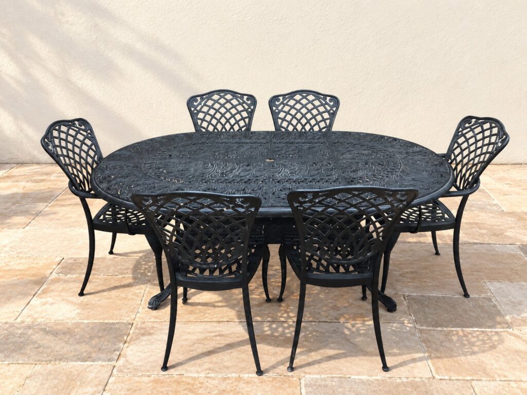 6‑Seat Oval Cast‑Metal Outdoor Dining Set — Ornate Cast Pattern, Umbrella Hole (No Parasol)