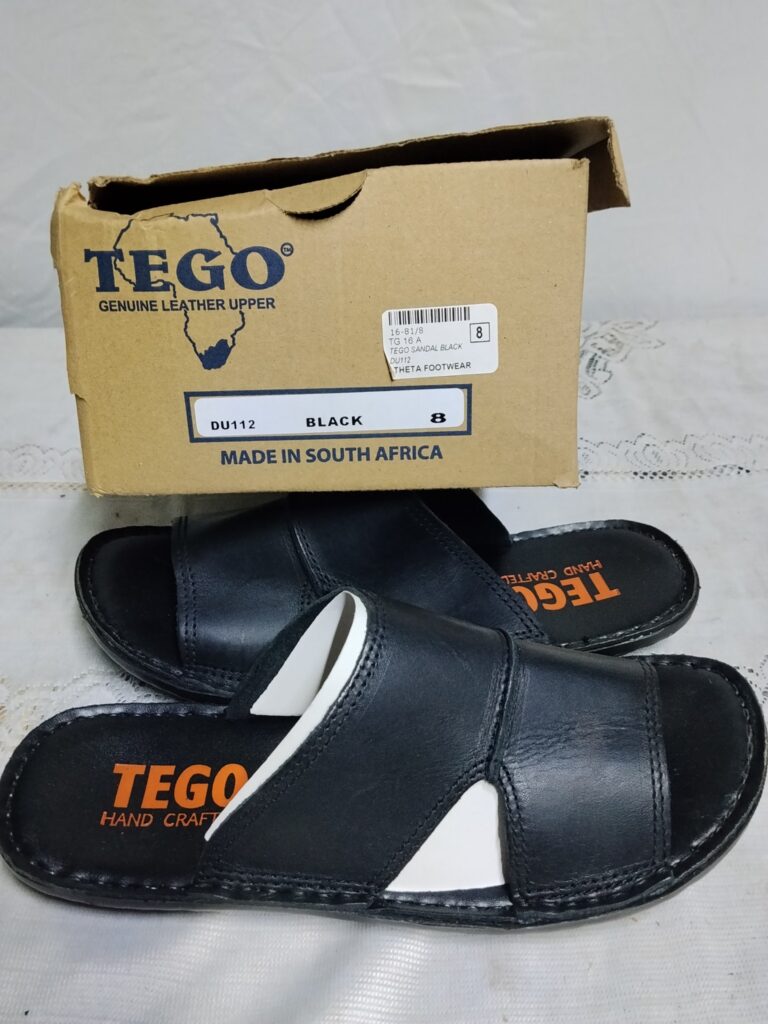 TEGO Men’s Black Leather Slide Sandals (Size 8) with Original Box – Used, Light Scuffs