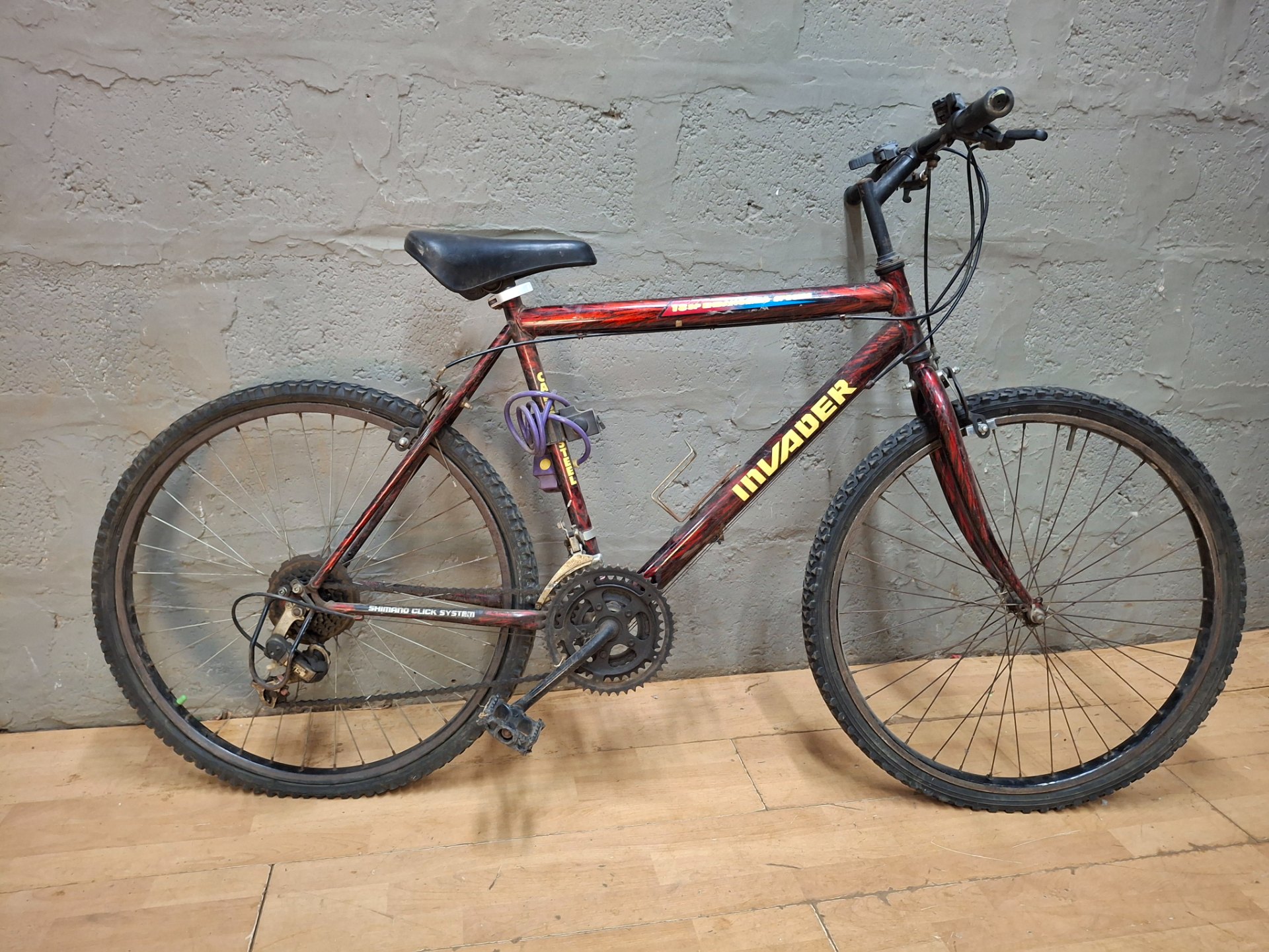 Invader 27″ Mountain Bike — Shimano SIS shifters, brakes tested, tyres flat, rusty used frame