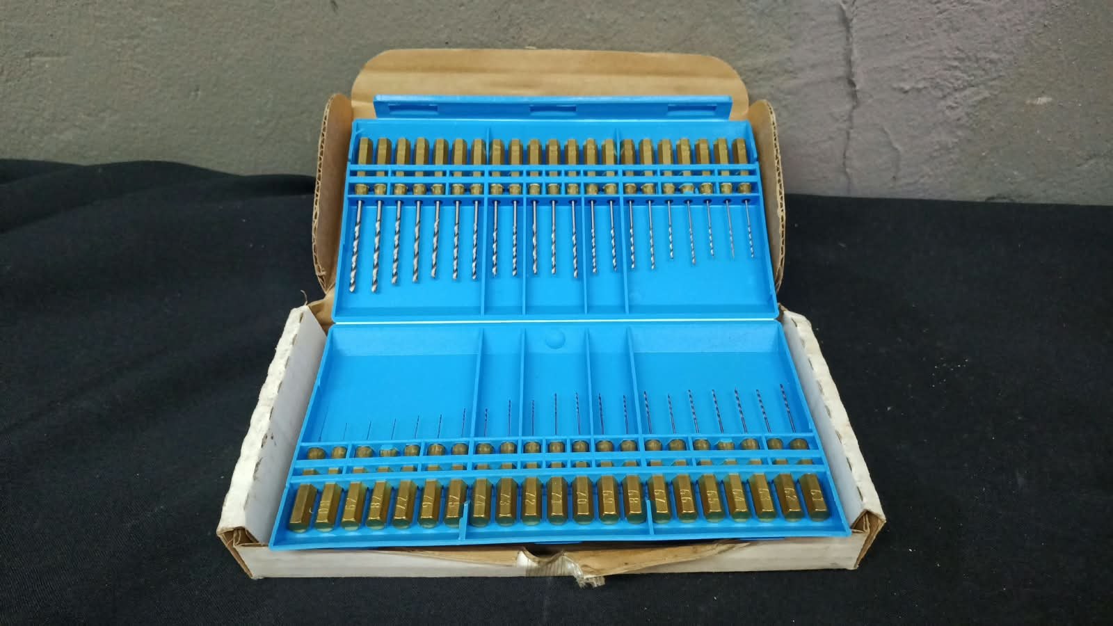 Anderson & Forrester Jet Orifice / Drill Gauging Set — Blue Case with Numbered Brass Gauges (42 pieces)