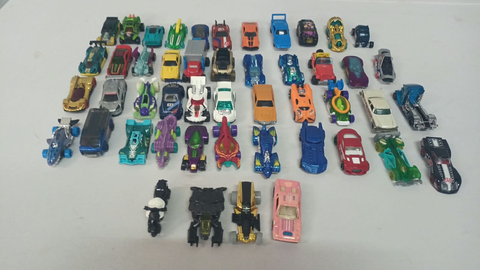 Mixed Lot of 48 Die‑Cast Toy Cars — Assorted Small Vehicles in Plastic Tub, Mostly Good Condition