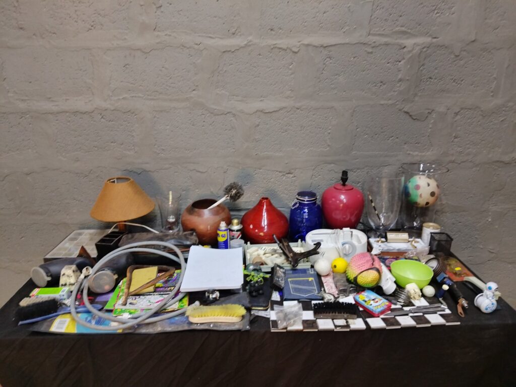 Mixed lot — Assorted household items, lamps, vases, tools & accessories (approx. 50)