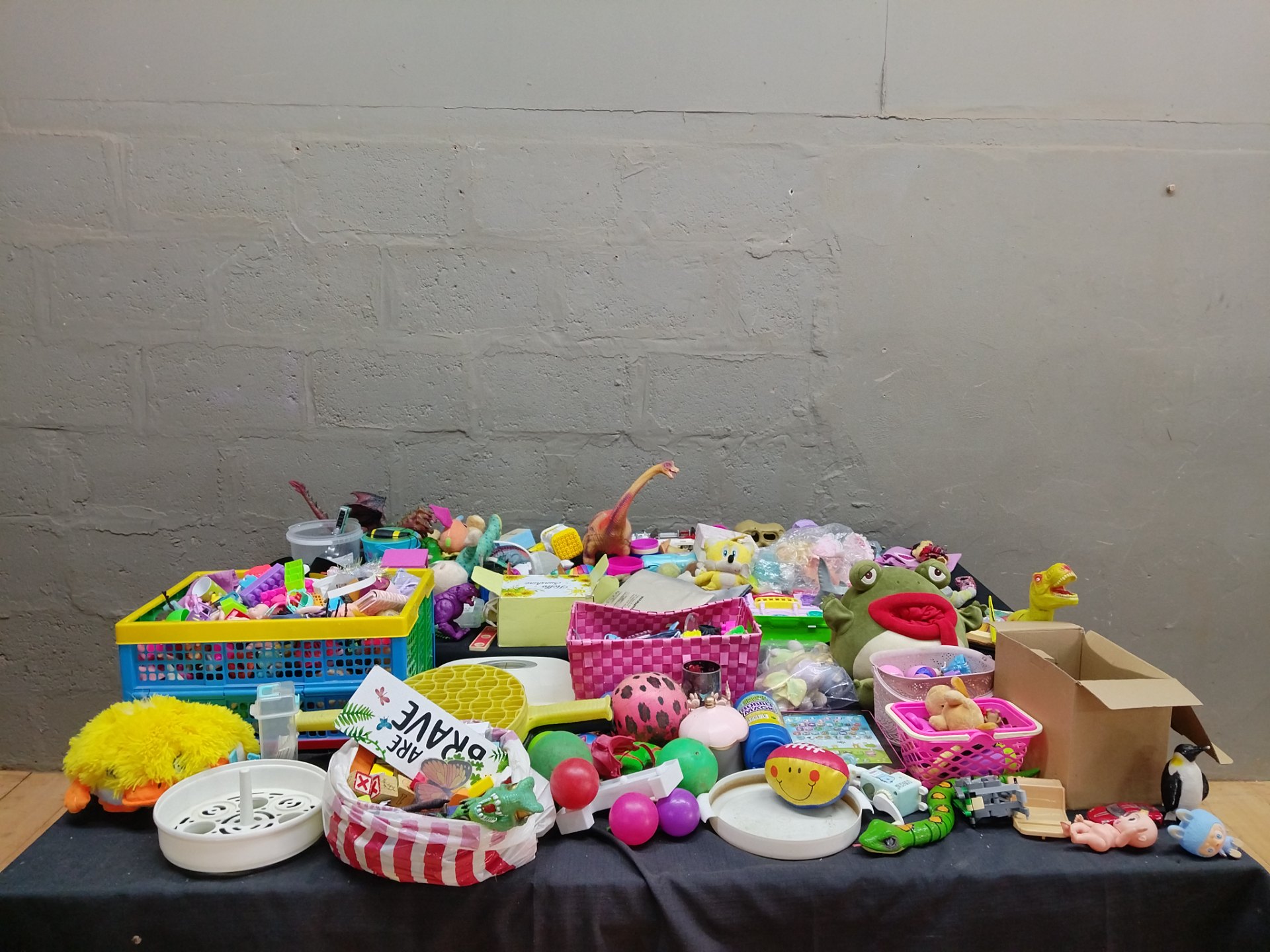 Bulk lot ~100 Assorted Children’s Toys — Plush, Plastic Figures, Small Parts (Not working)