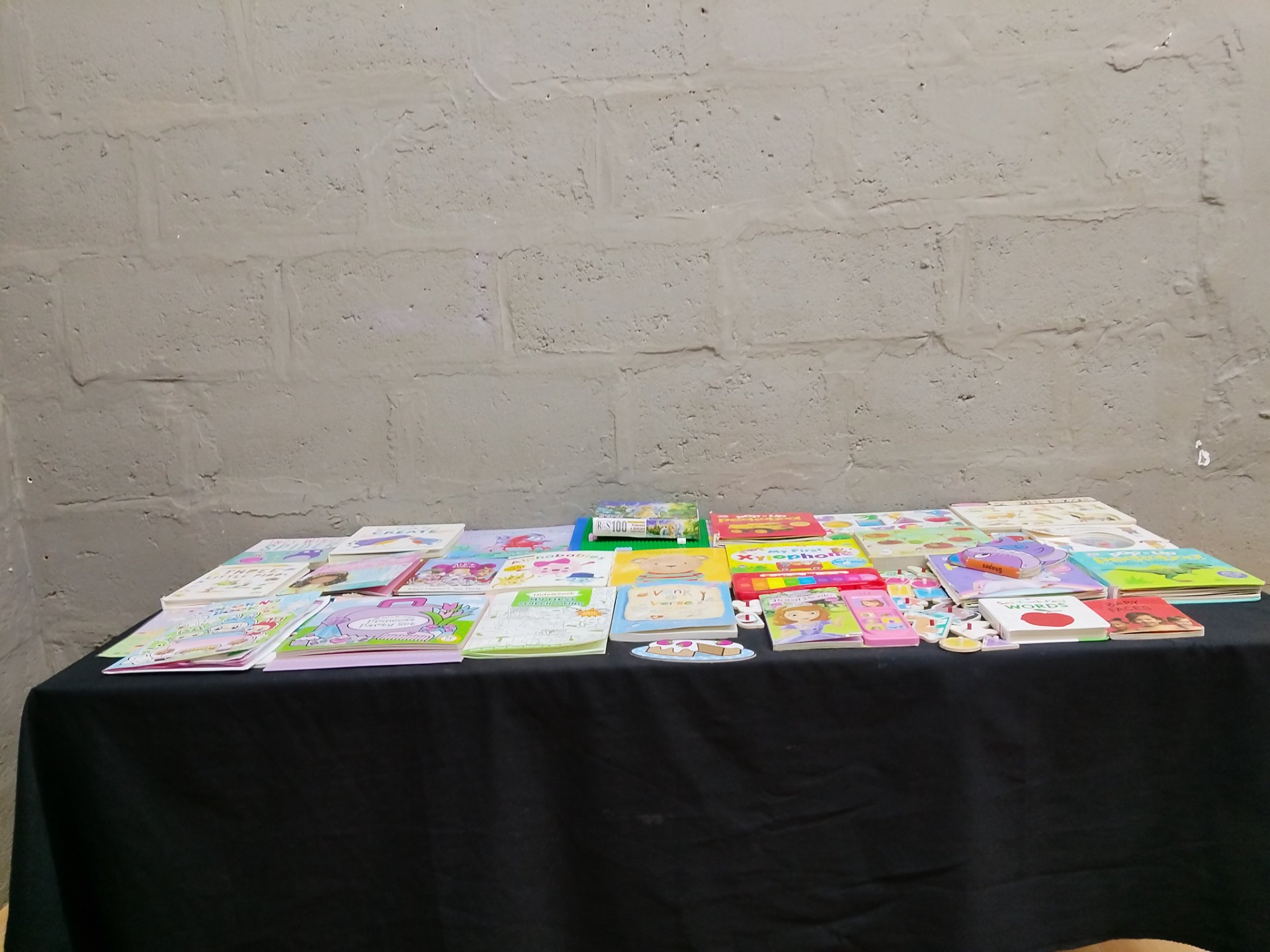 Mixed lot 27 children’s board & activity books, puzzles and interactive toys — used, some marks, battery items not working