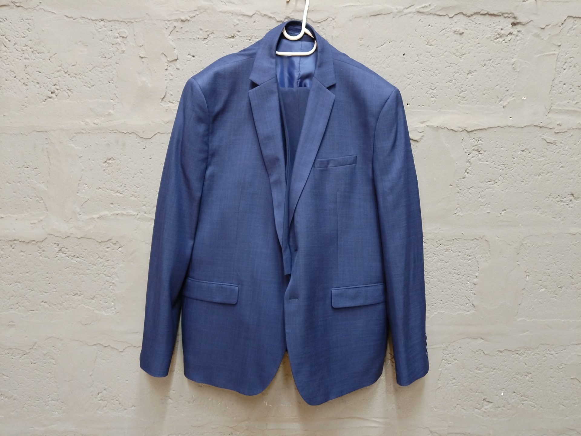Woolworths Signature Slim Fit Men’s Blue Three‑Piece Suit – Jacket 48R, Waistcoat 127/50, Trousers 38W (79cm inseam)