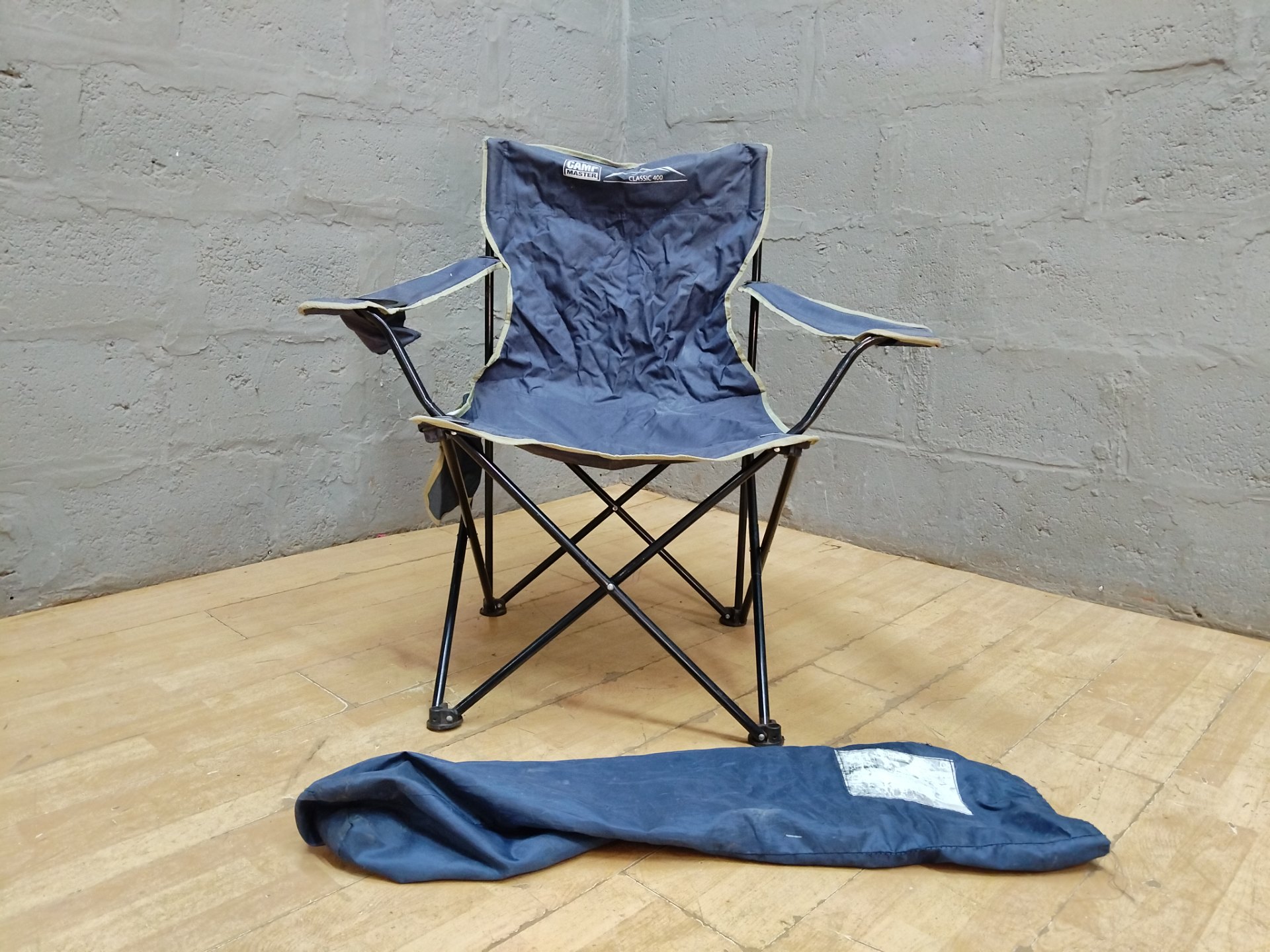 Camp Master Classic 400 folding camping chair with carry bag – navy, used