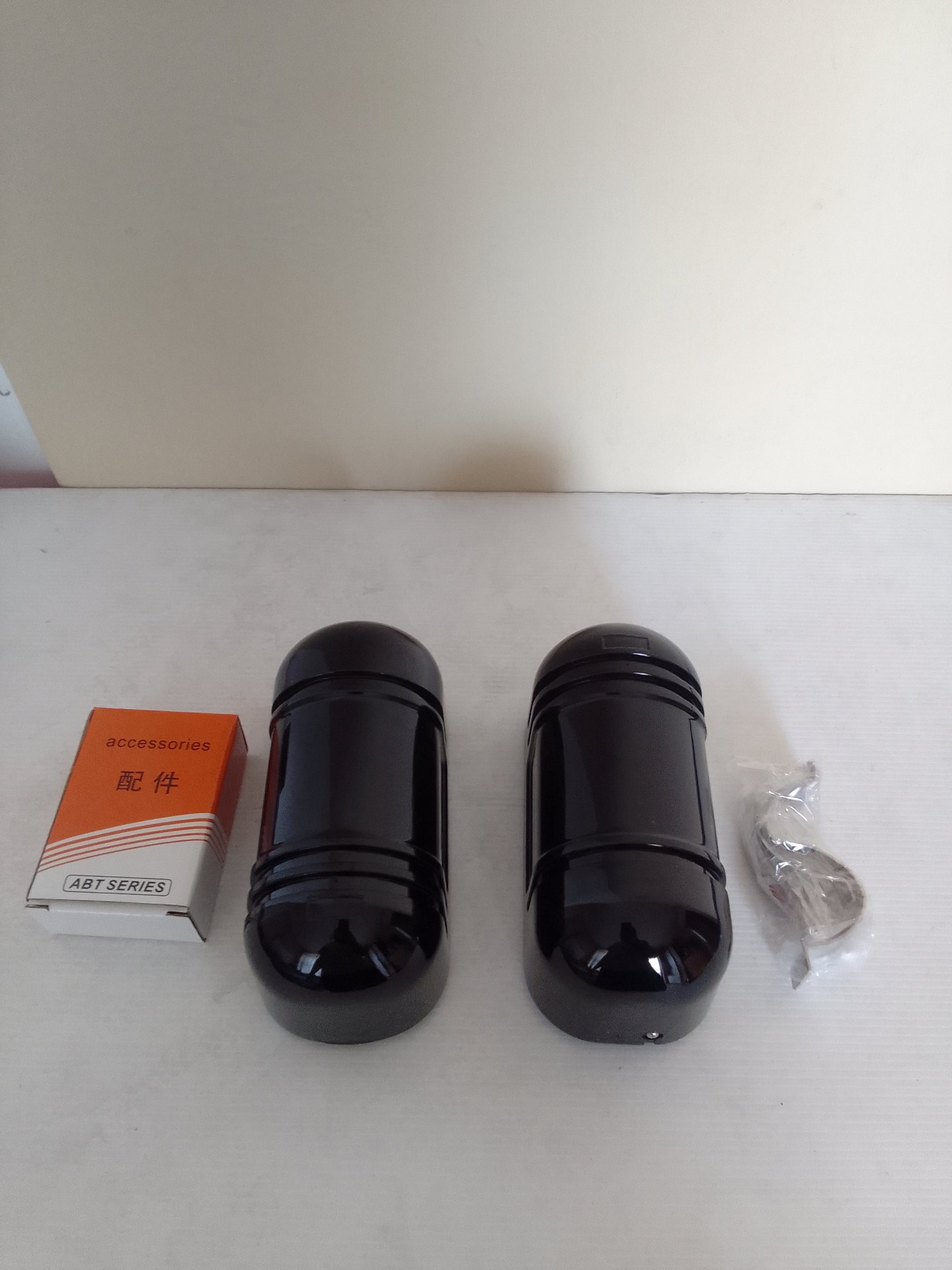Pair of Black Photoelectric Beam Sensors (ABT Series) with Accessories – Untested