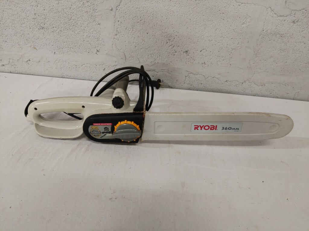 Ryobi CS-362L 360mm Electric Chainsaw (1200W) — used, chain damaged, working with faults