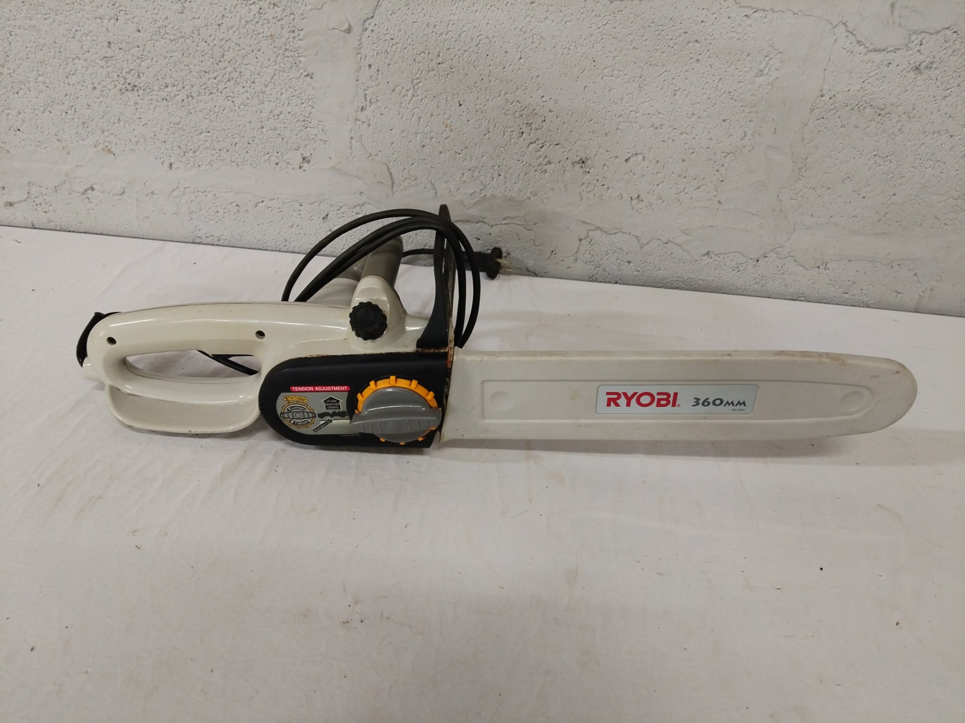 Ryobi CS-362L 360mm Electric Chainsaw (1200W) — used, chain damaged, working with faults