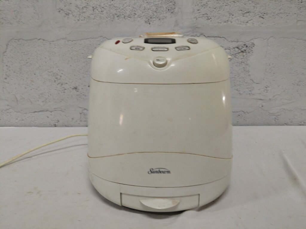 Sunbeam Deluxe Bread Maker – Model SUN 0091, tested working, pan & paddle, manual included