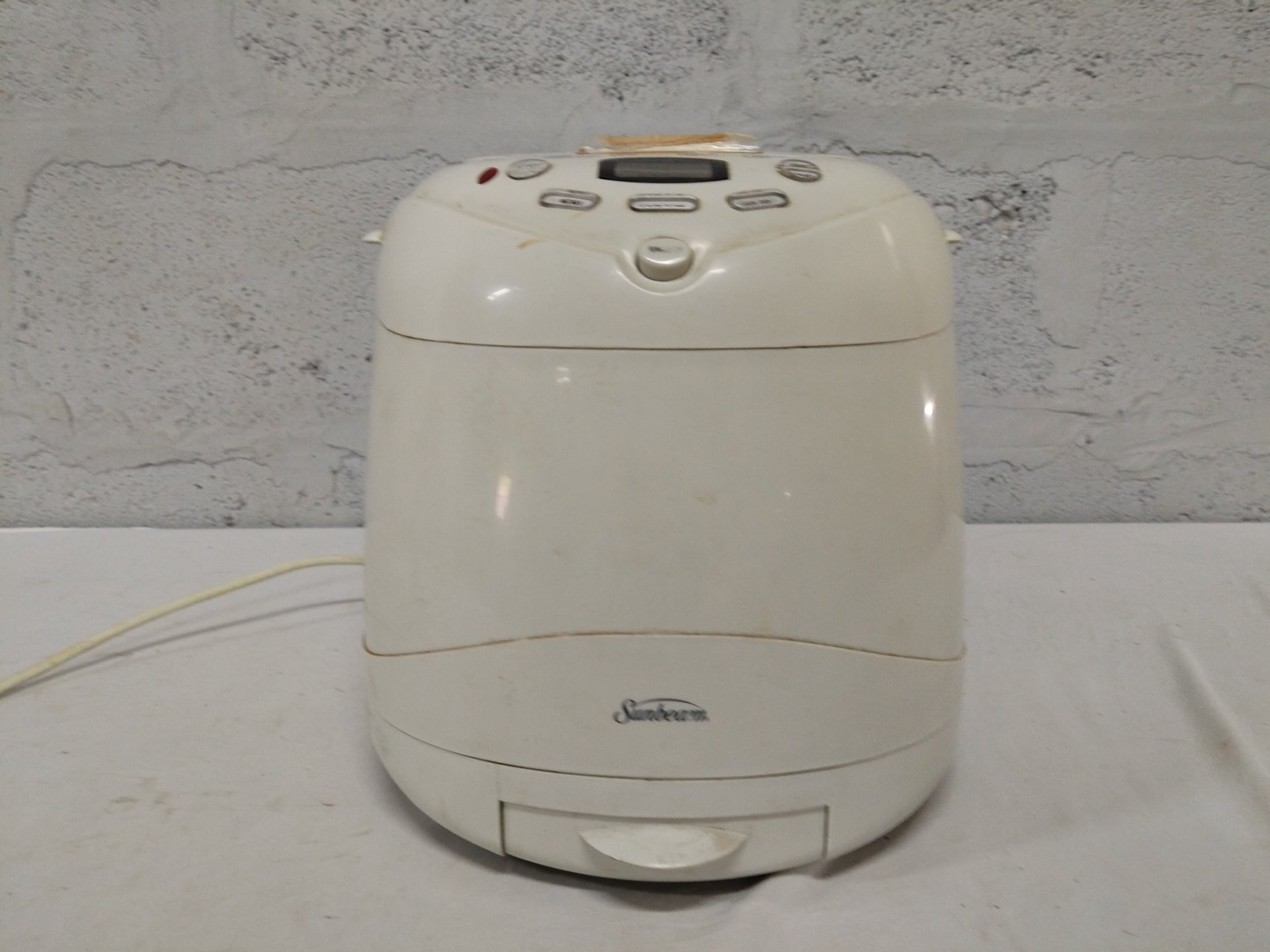 Sunbeam Deluxe Bread Maker – Model SUN 0091, tested working, pan & paddle, manual included