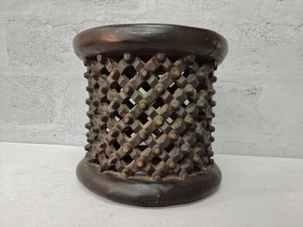 Hand‑carved Wooden Lattice Stool / Small Side Table — Knob‑motif, Dark Patina, 40cm H