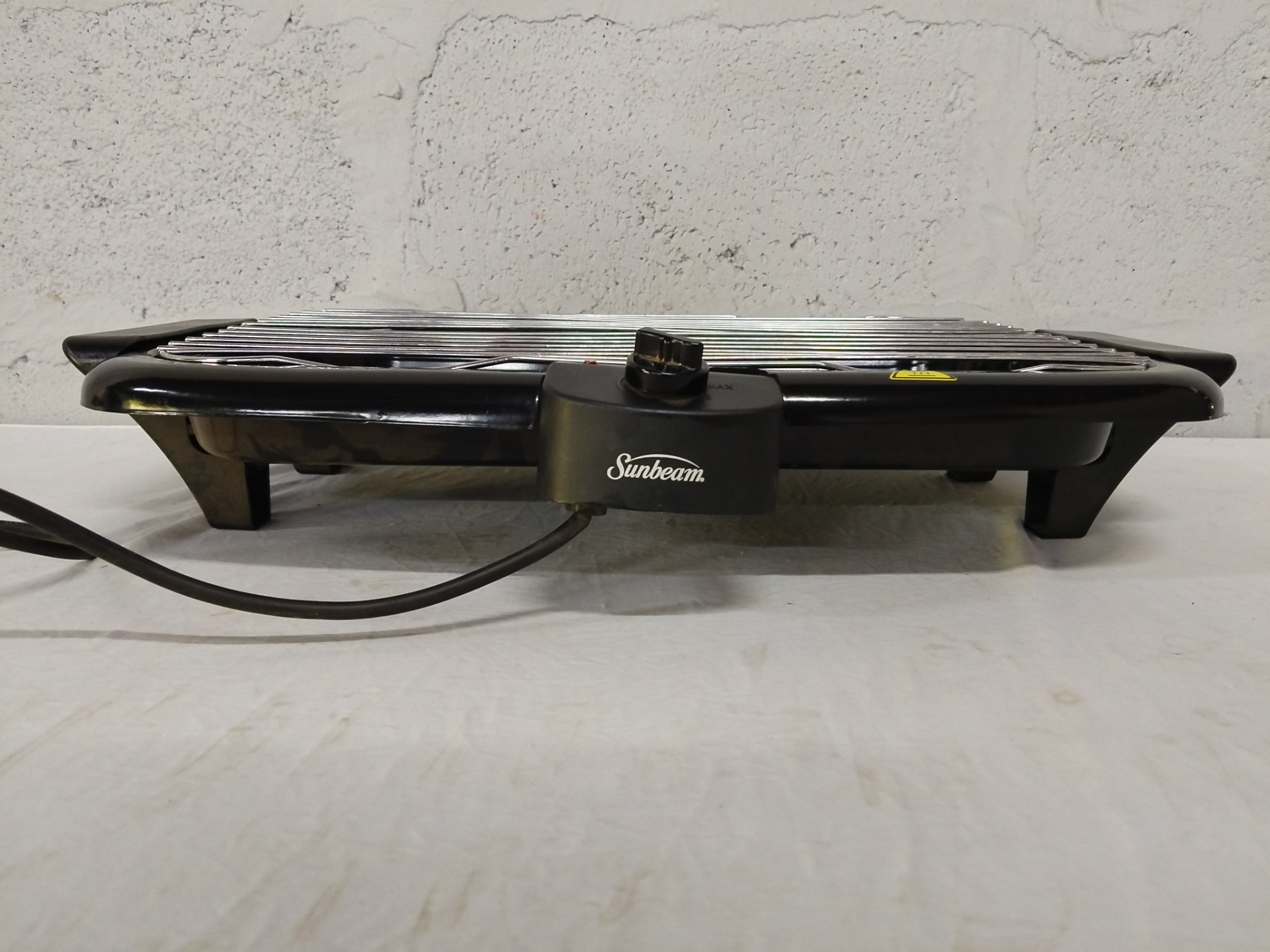 Sunbeam SHG-300A Electric Health Grill — Tested Working, Rack & Cord, Cosmetic Wear