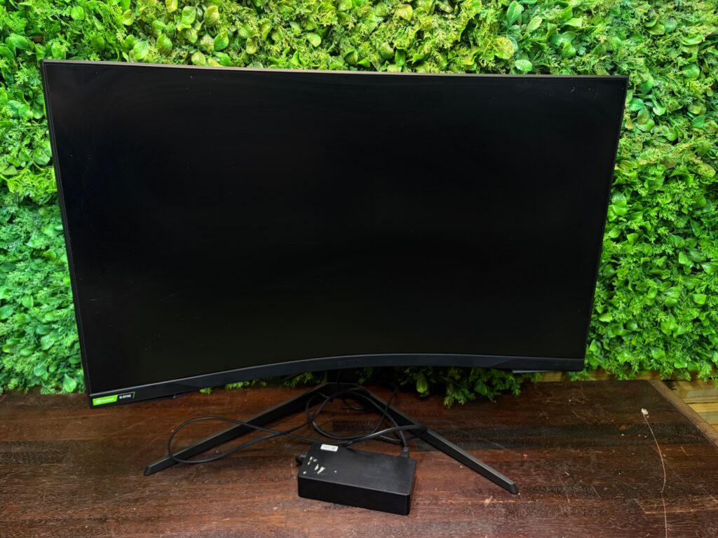 Samsung 32″ Curved Gaming Monitor — Model C32G75TQSU (stand + power brick) — Untested