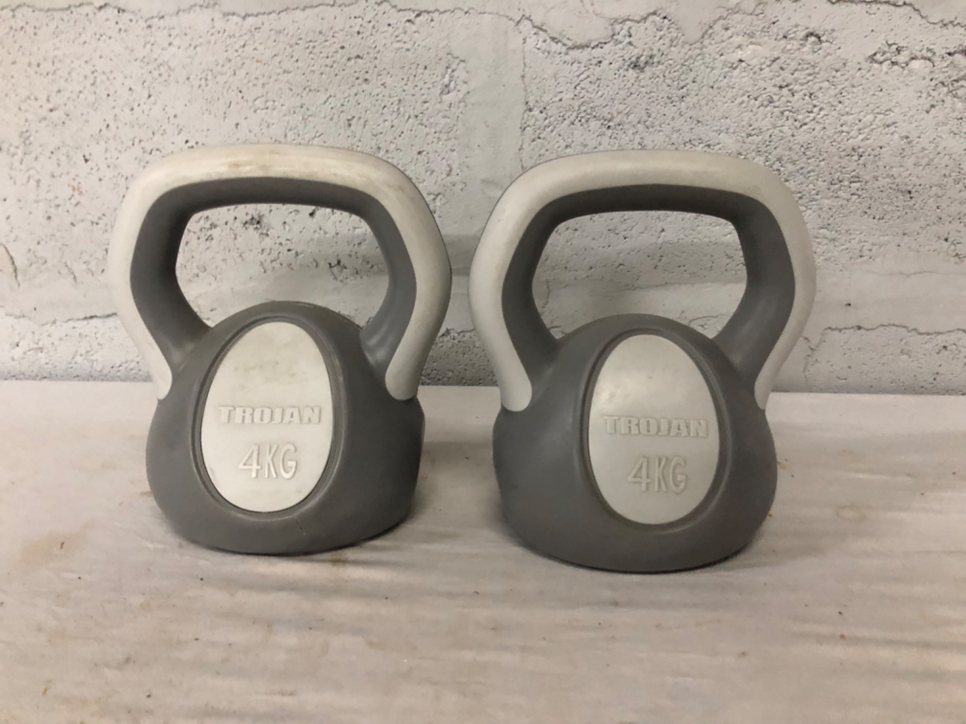 Pair Trojan 4KG Kettlebells — 4kg Each, Used with Cosmetic Wear