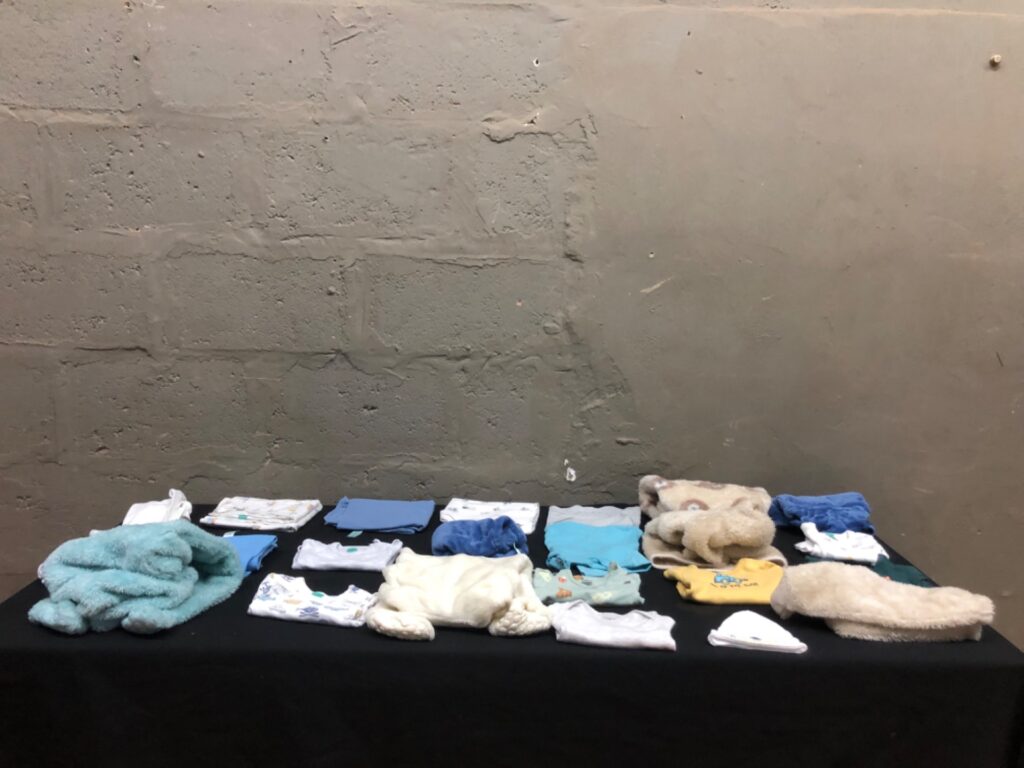 Lot of 24 Pre-loved Baby Clothes & Blankets — Mostly Ackermans, Size 3-6 months