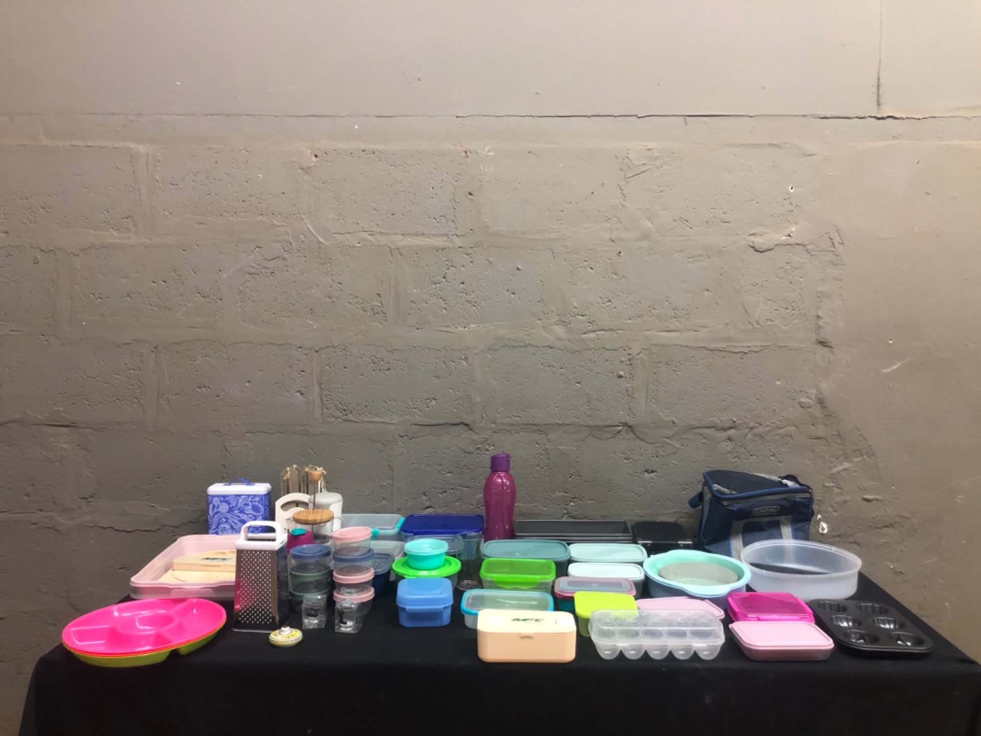 51-piece Assorted Kitchen Storage & Bakeware Lot — containers, lids, bake tins, insulated bag