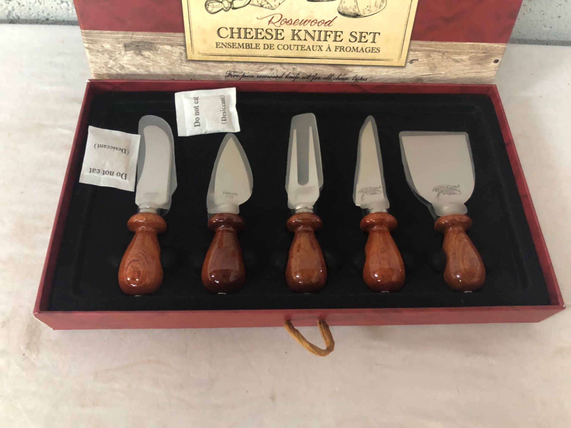 Petite Maison 5-piece Rosewood Cheese Knife Set in Original Box