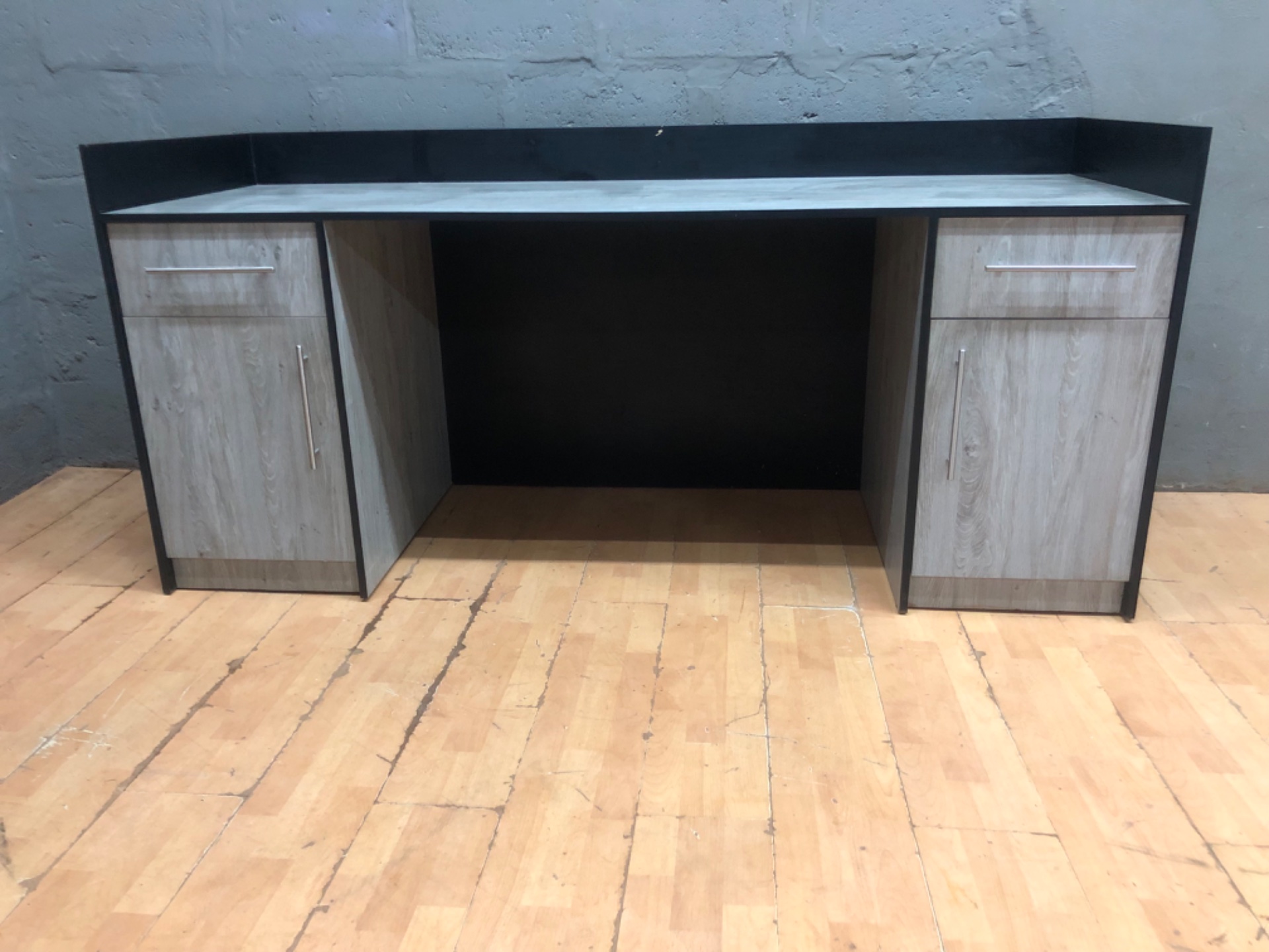 Laminate office desk / workstation with 2 drawers & 2 cupboards — 200 x 70 x 93 cm