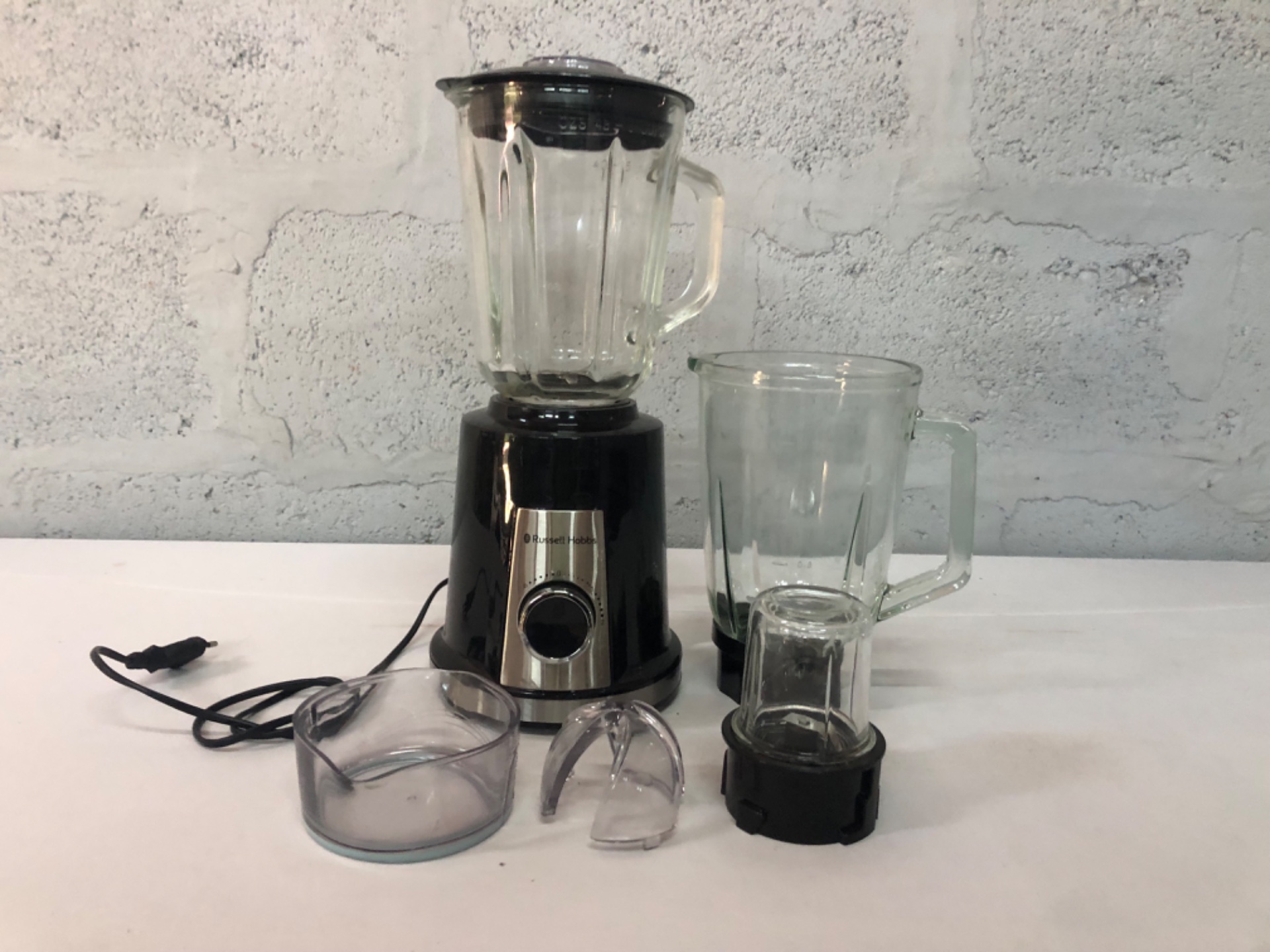 Russell Hobbs RHB048 500W Countertop Blender with Two Glass Jugs & Grinder Attachments