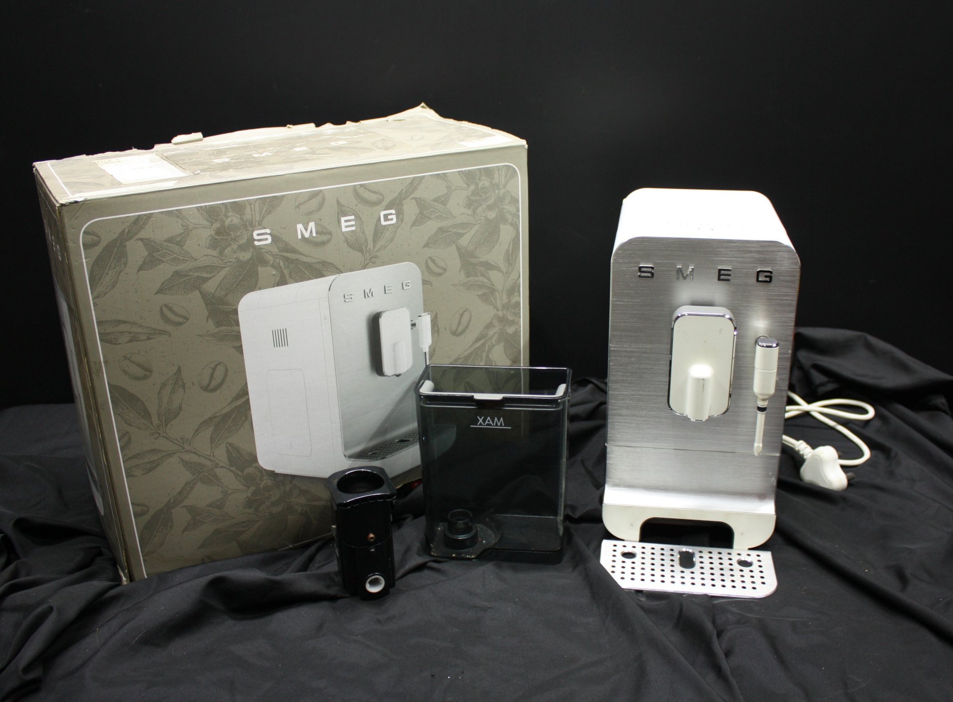 SMEG Bean‑to‑Cup Espresso Machine — White/Silver, boxed, accessories, UNTESTED
