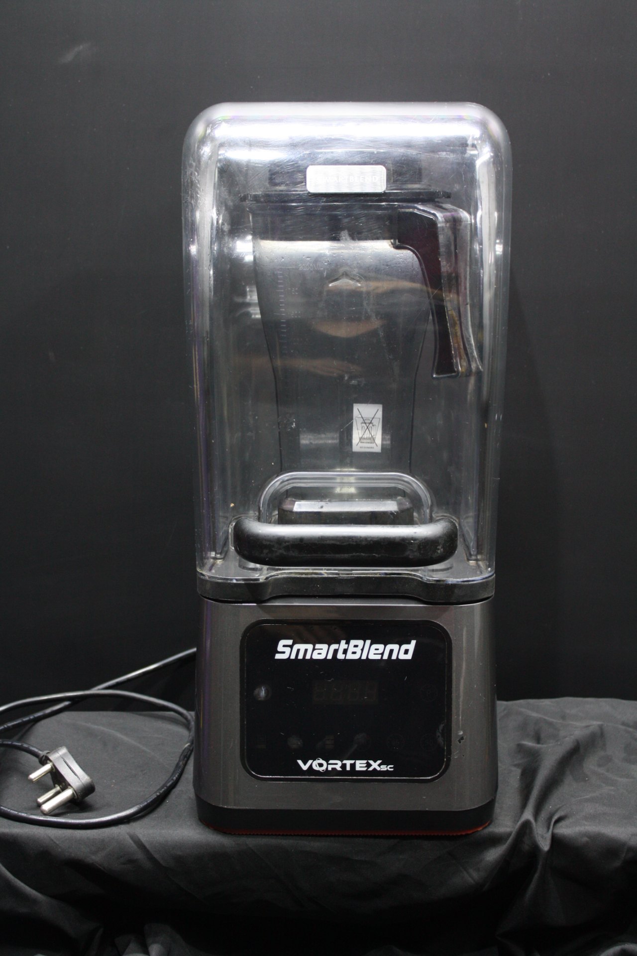 SmartBlend VORTEX sc countertop blender with noise enclosure & jug — Model 1680C (used, untested)