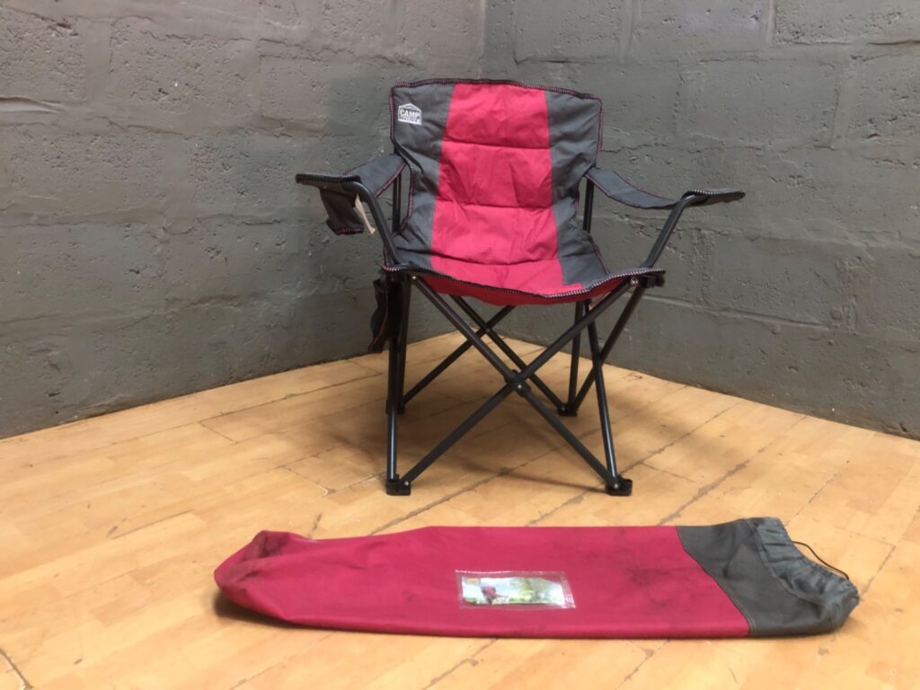 Camp Master Classic 300 Folding Camping Chair with Cup-holder & Carry Bag – Used