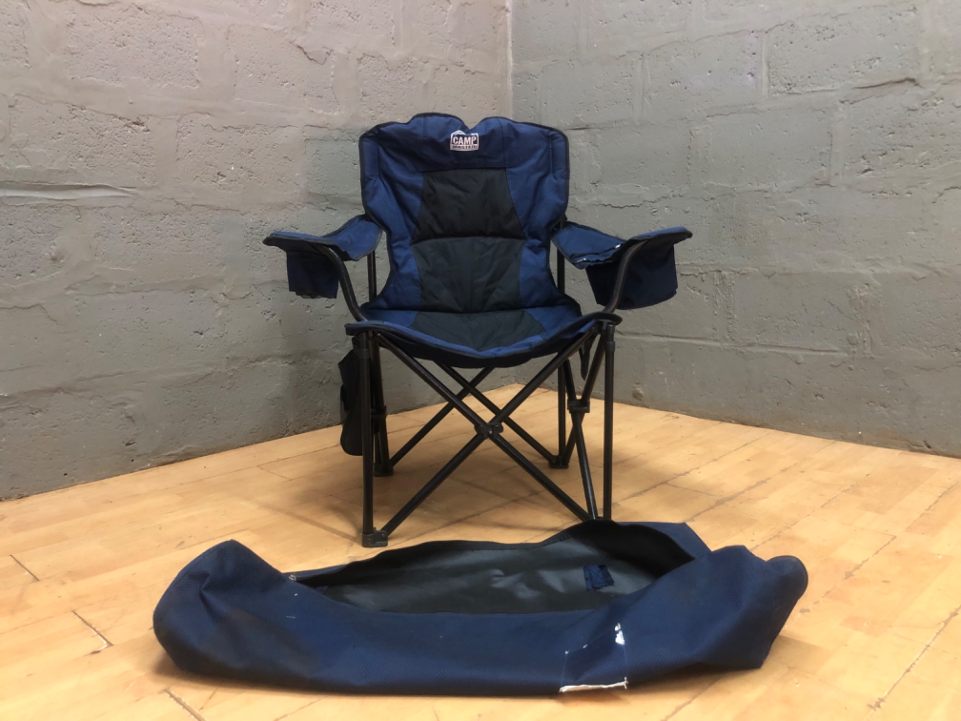 Camp Master Folding Camping Chair — Padded seat/back, cup holder, zippered insulated arm pocket — Carry bag included (tear)