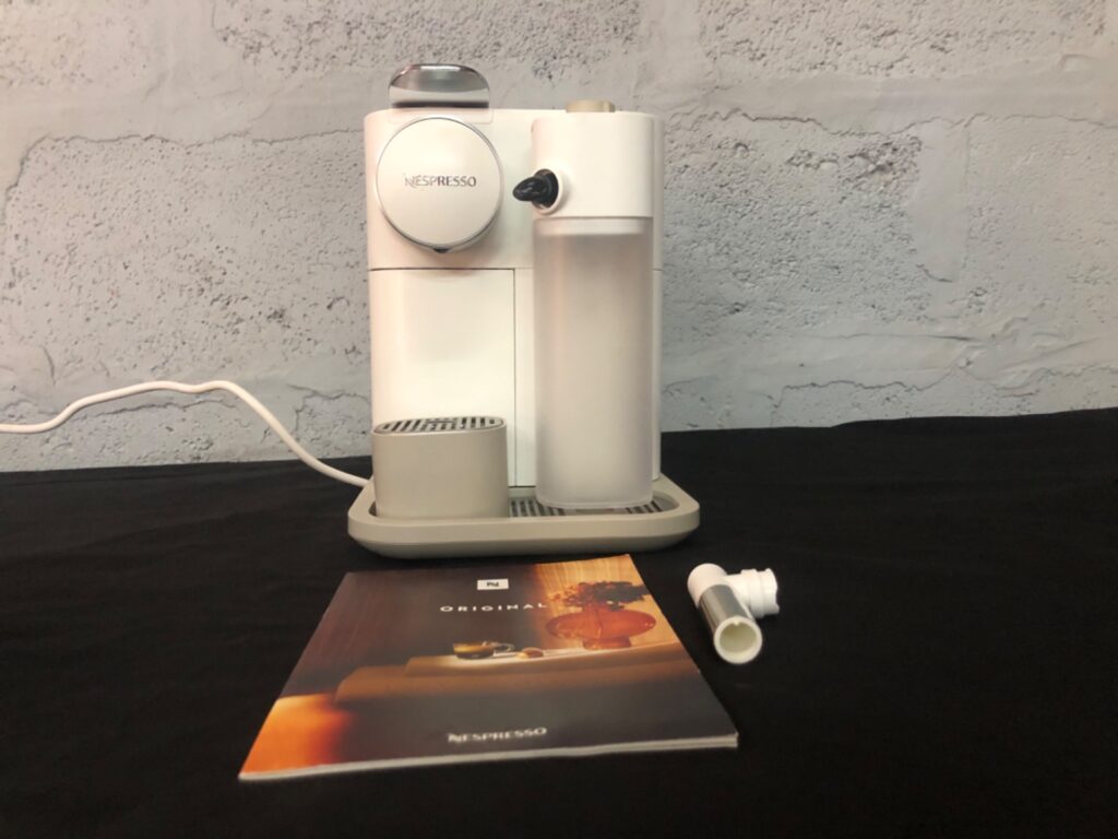 Nespresso Type F541 Capsule Coffee Machine with Milk Frother — White (Used, Tested)