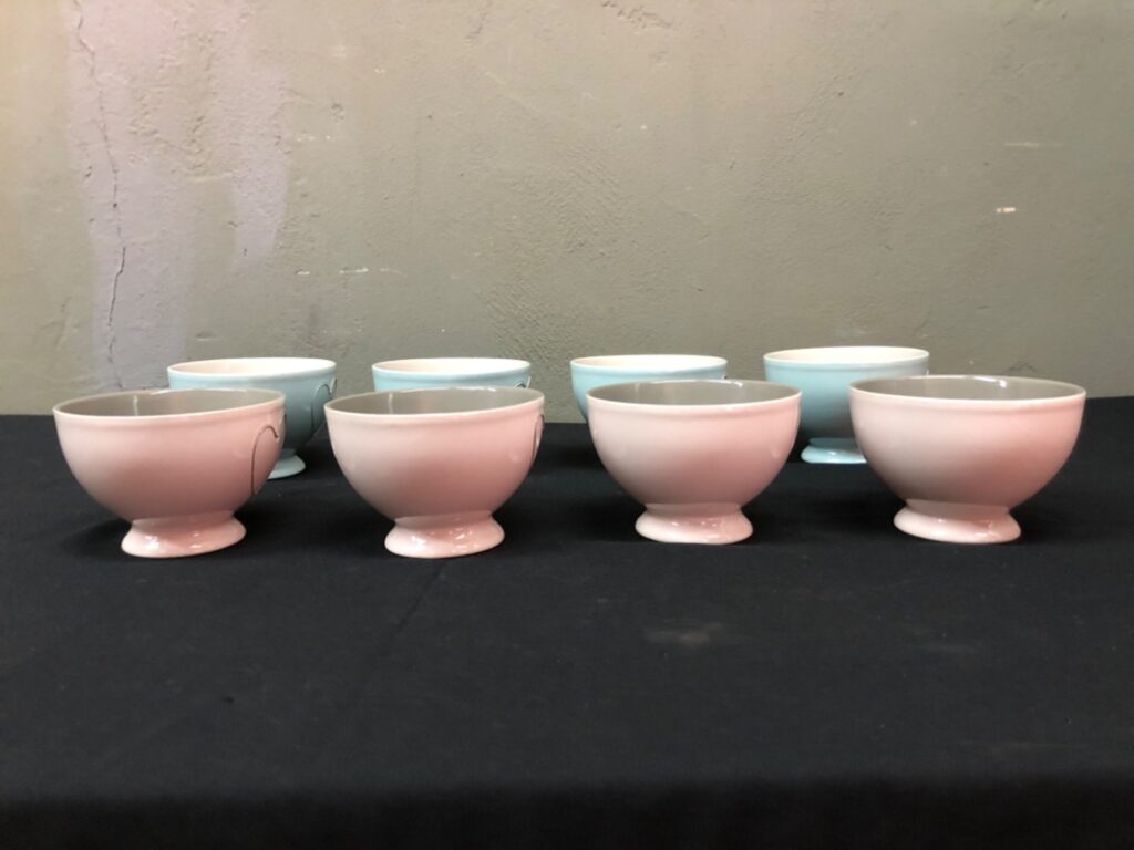 Set of 8 Pastel Pink & Blue Footed Ceramic Cups with Heart Motif — Microwave & Dishwasher Safe