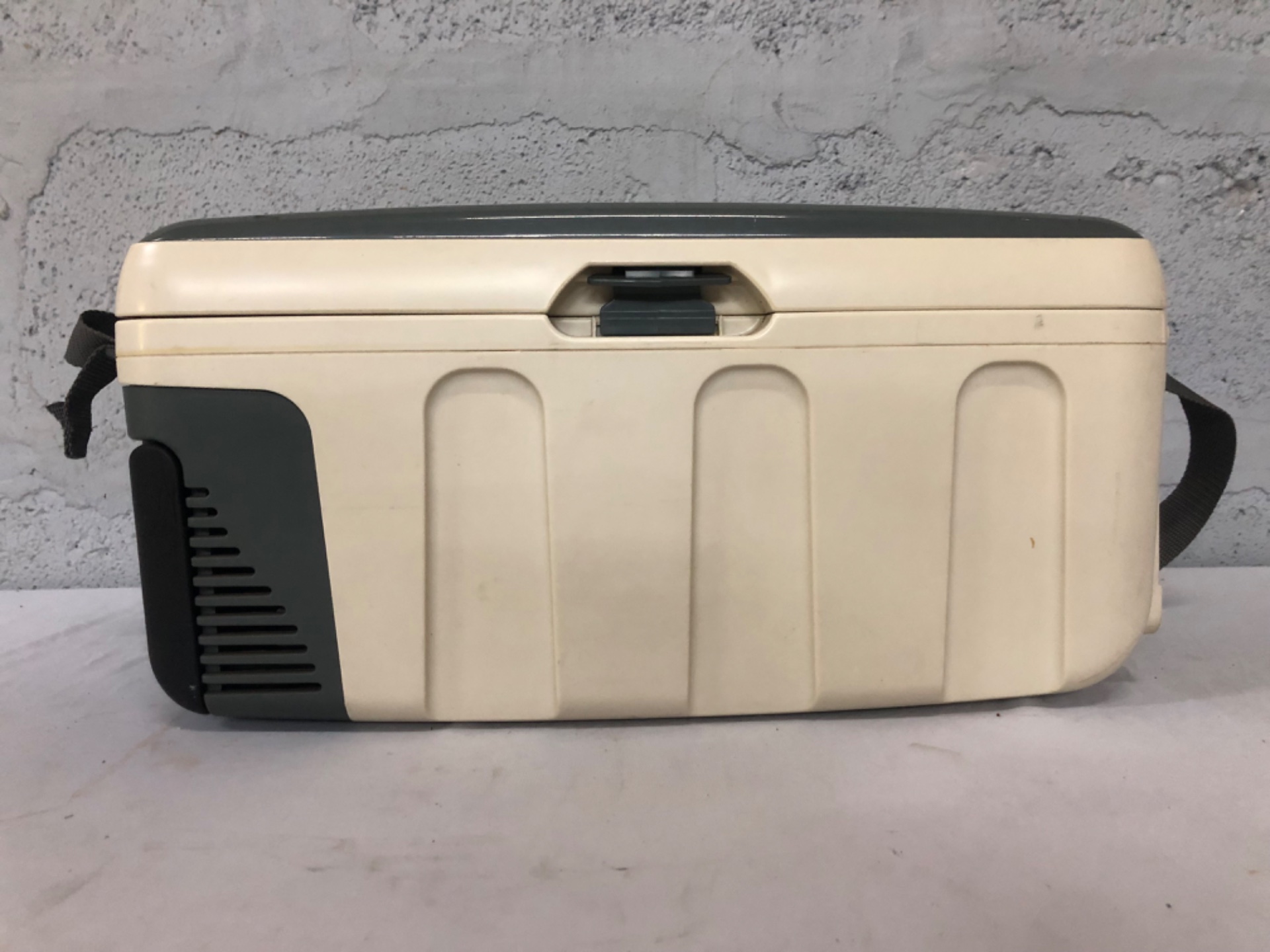 Portable 12V Electric Cooler (COOLER) — Used, Untested — Needs DC Power Plug — 45 × 21 × 22 cm