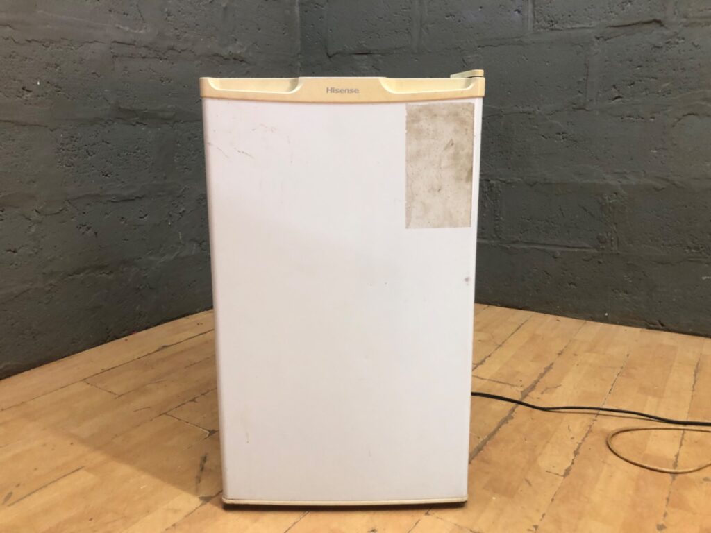 Hisense upright single-door mini fridge (Type H130RWH / RS-130R4SN) — used, tested working