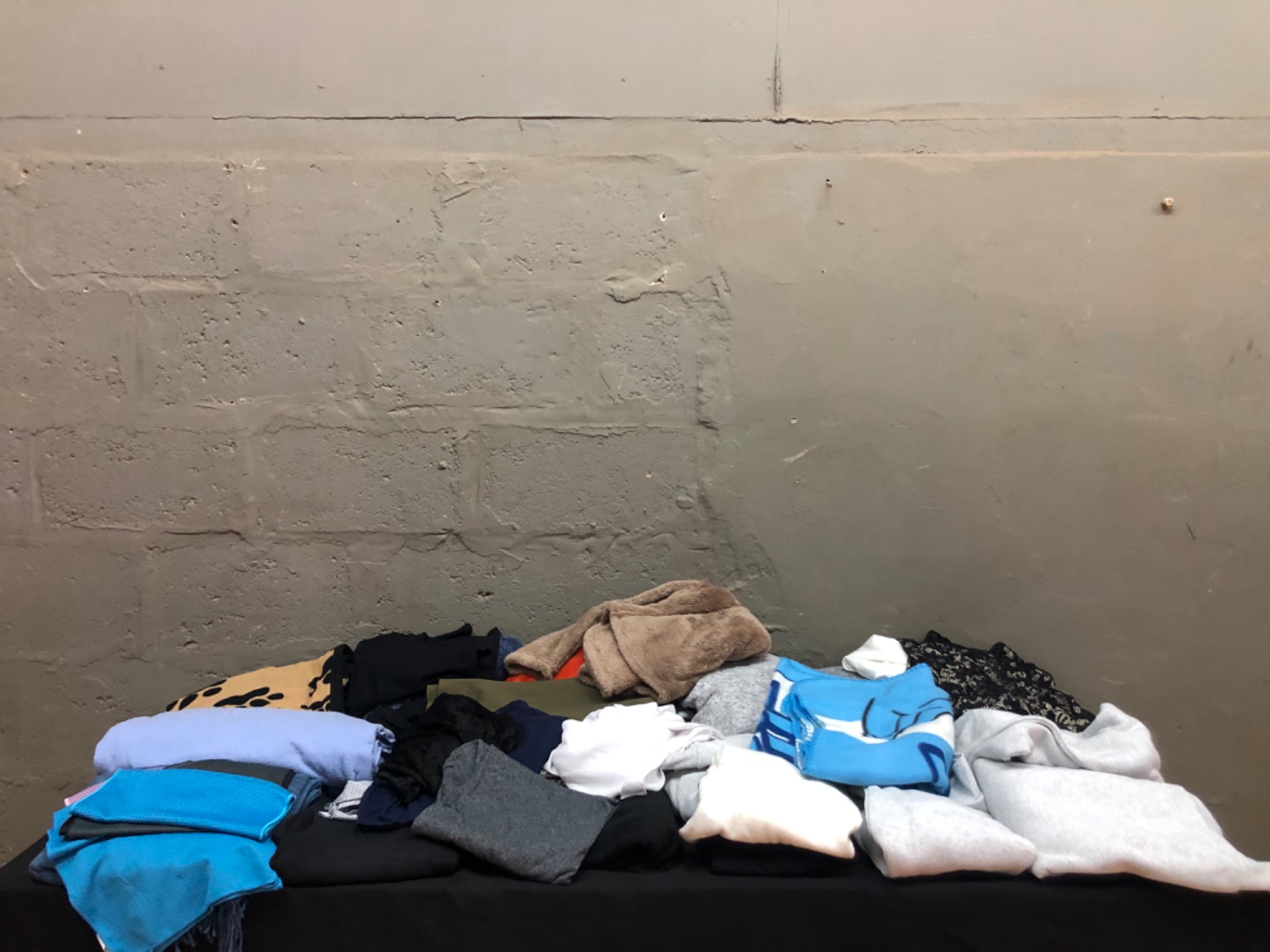Mixed used clothing lot – approx. 20 pieces (Oakridge, Truworths, Everyday Basics)