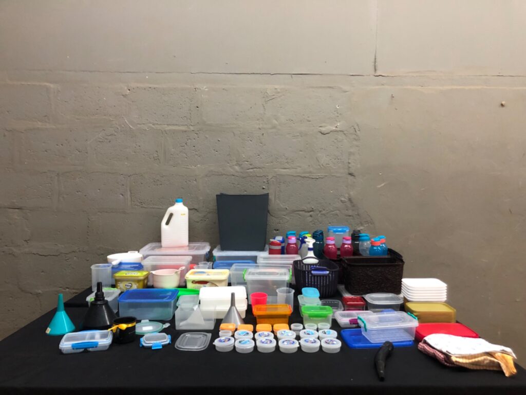 Bulk Assortment of Used Plastic Food Storage Containers, Lids & Drink Bottles (includes Sistema pieces)