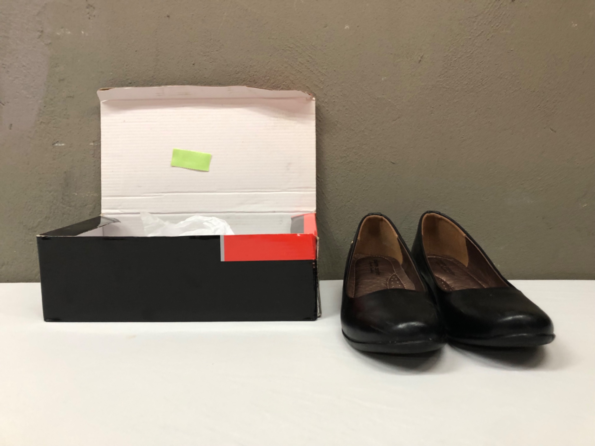 Pierre Cardin women’s black wedge pumps — size 7 (marked), with original box