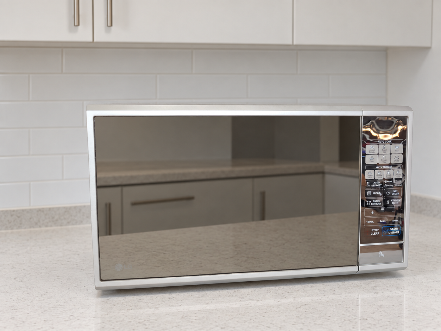 LG Countertop Microwave Oven MS4440SR / MS3840SR – Mirrored Door, Glass Turntable, Tested Working
