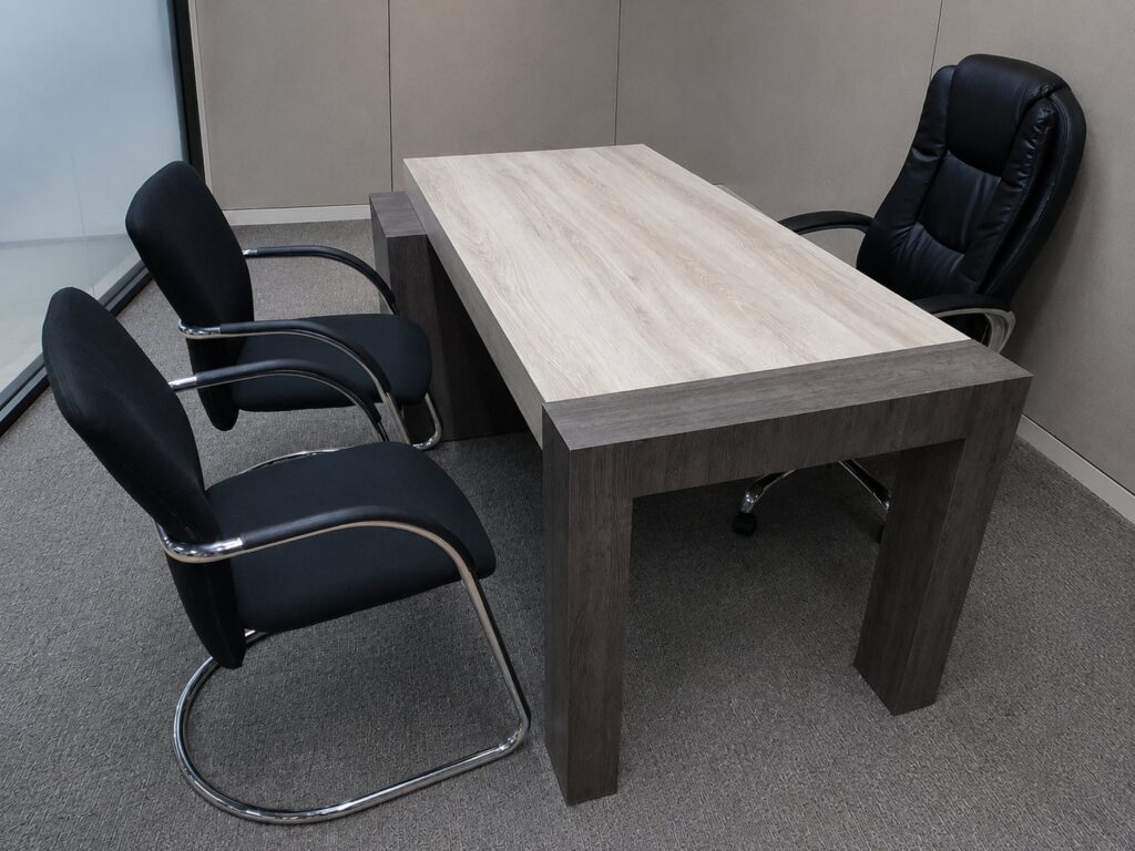 Modern Executive Desk with Locking Pedestal + 2 Visitor Cantilever Chairs & Executive Swivel Chair