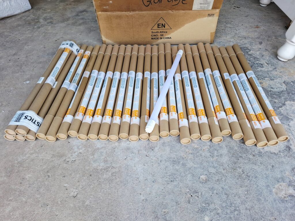 Lot of 30 ENLITE 600mm (T8) LED Tube Lamps — 10W, 820 lm, 4000K, G13 (Brand New)