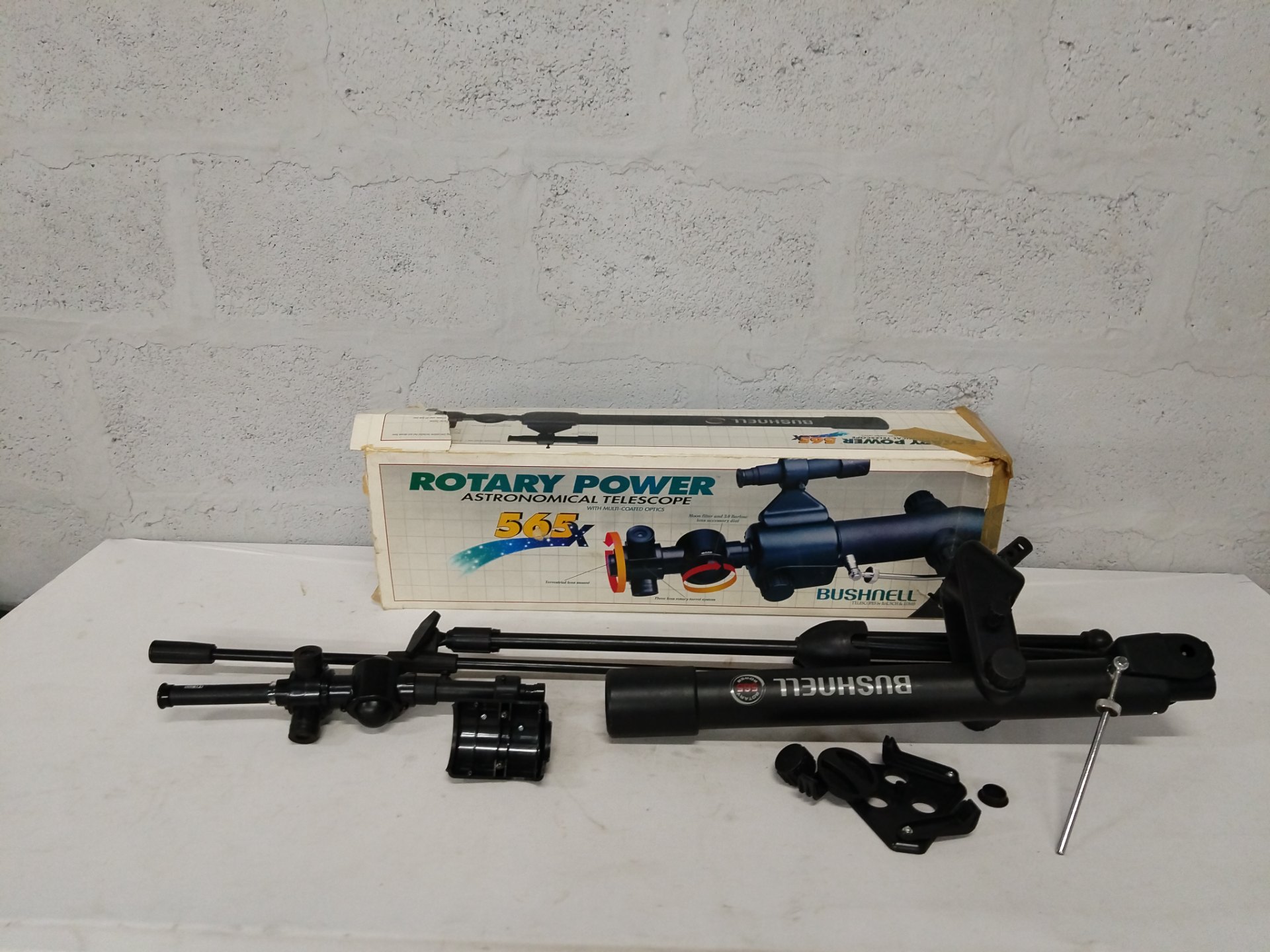 Bushnell ‘Rotary Power 565x’ Astronomical Telescope — tripod, mount & box (parts/missing items)