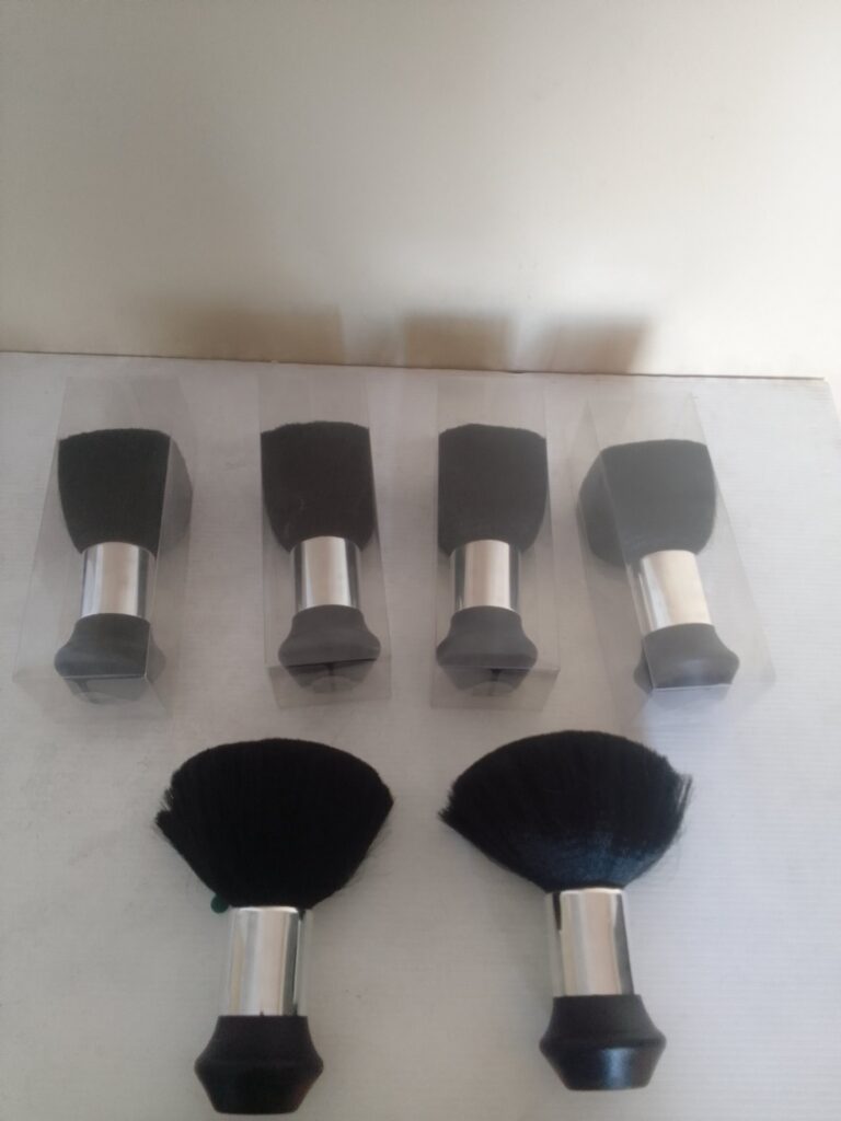 Lot of 6 Large Kabuki / Powder Makeup Brushes — Brand New (4 boxed, 2 unboxed)