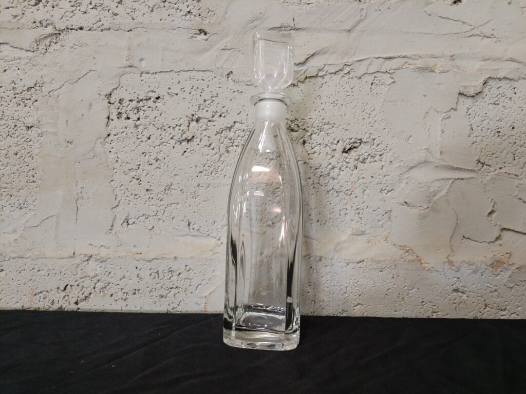 Clear Glass Decanter with Fitted Square Stopper — Decorative Bar Bottle, Intact