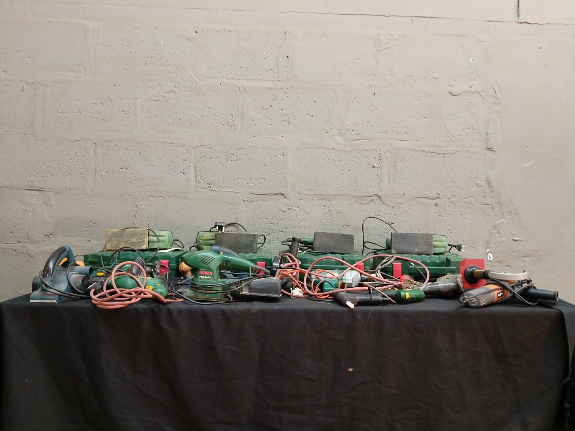 Mixed lot of corded power tools – Bosch, Metabo, Black & Decker, Ryobi (approx. 12 items)